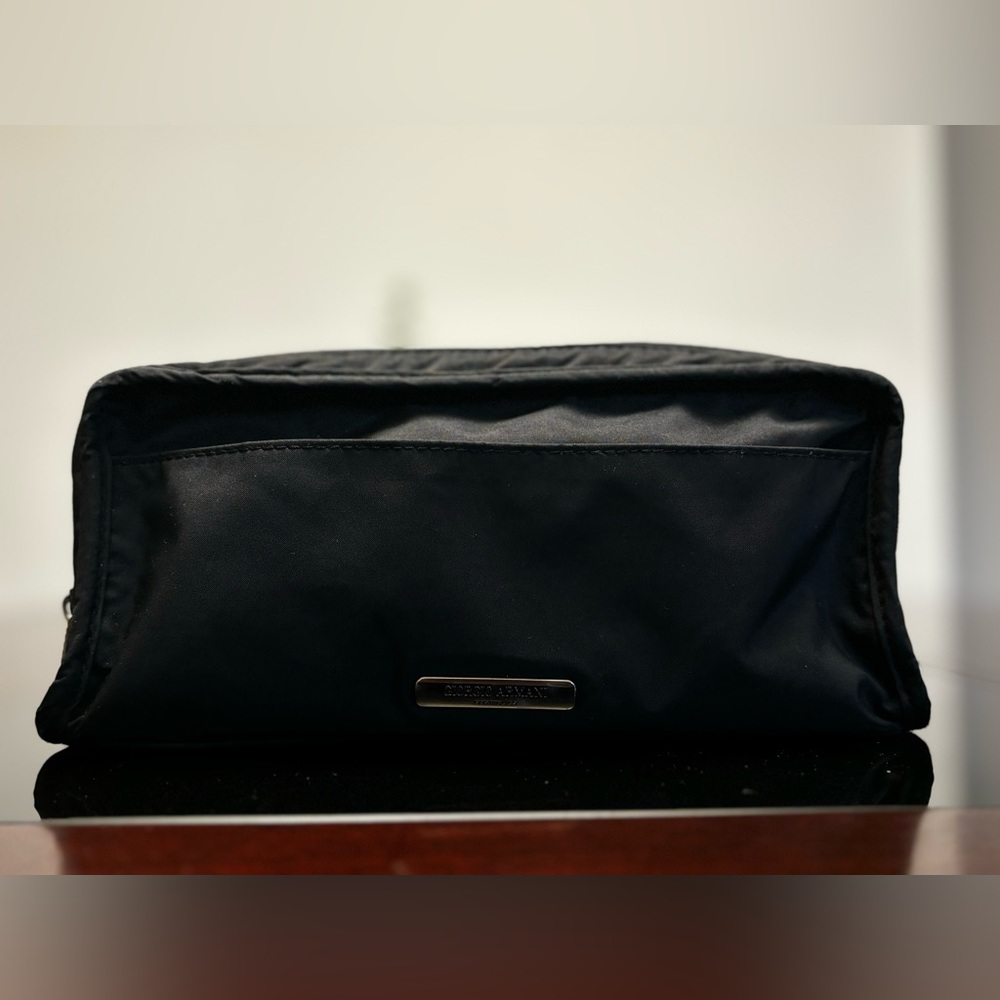 Sale🔥Authentic Giorgio Armani Pouch Bag